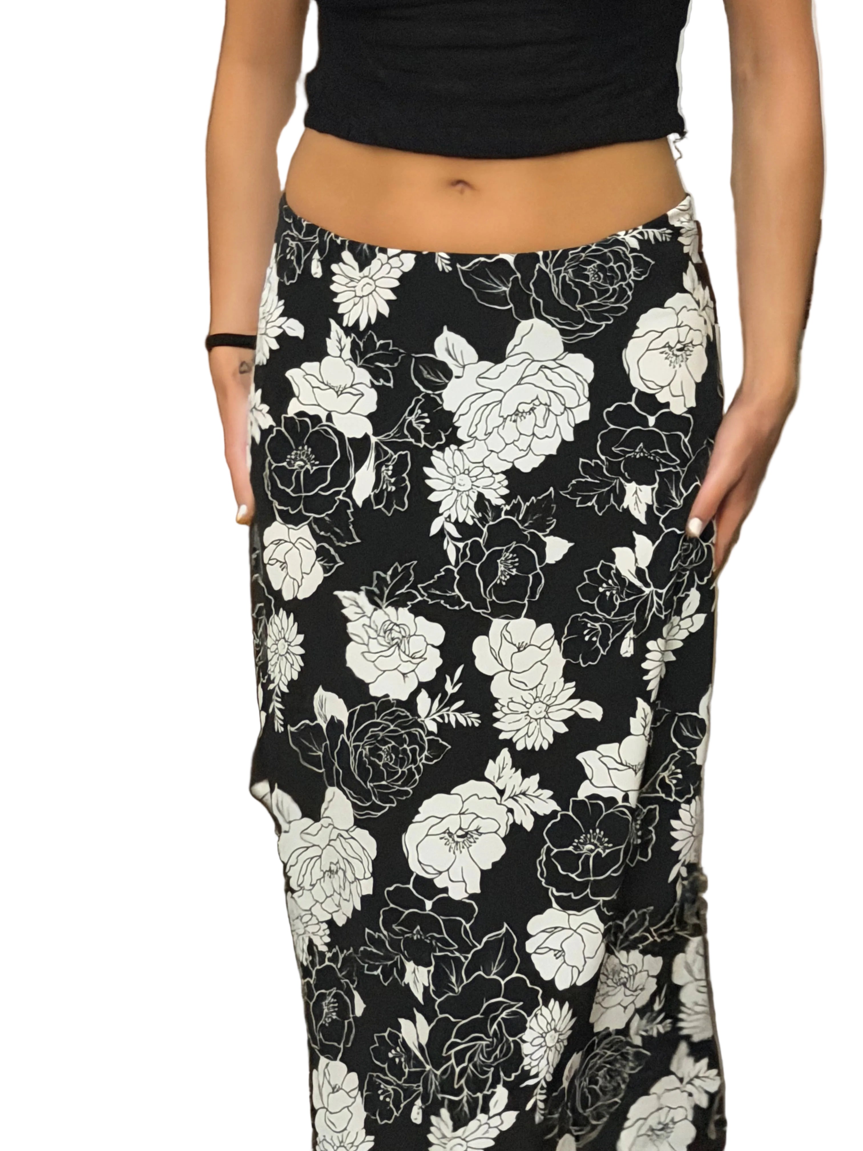 Falda amor en blanco y negro